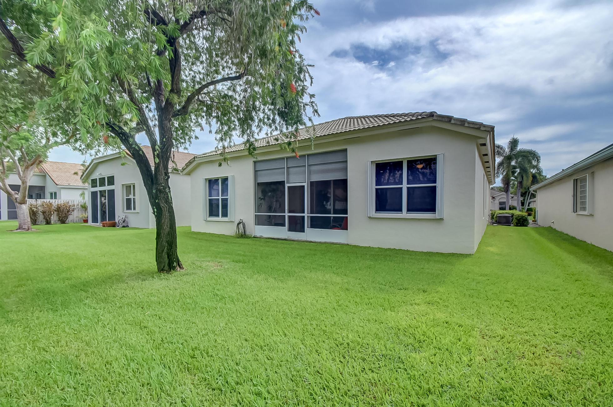 2/2 in Regency Cove North at Coral Lakes for sale 299,000