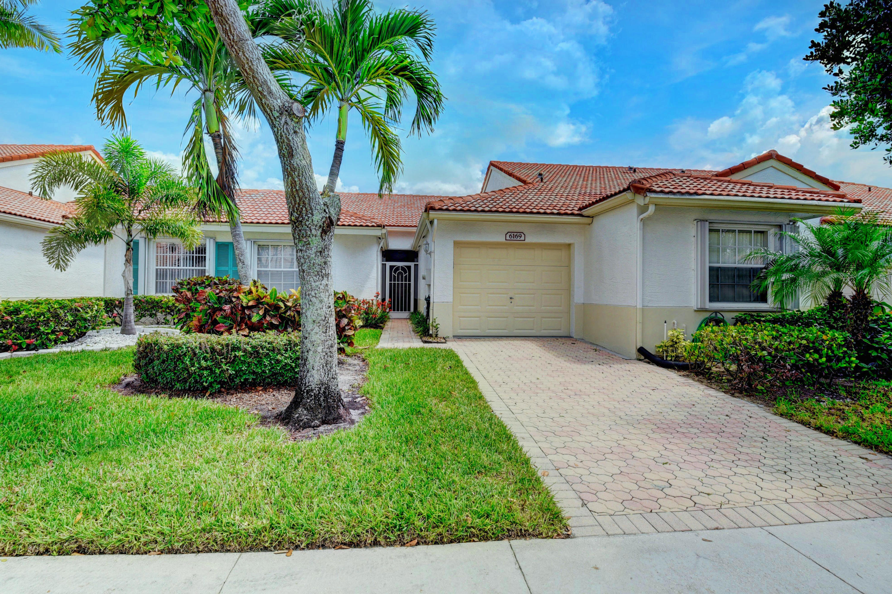 FLORAL LAKES - 7 properties for sale, Delray Beach,33484 FL. Boca ...