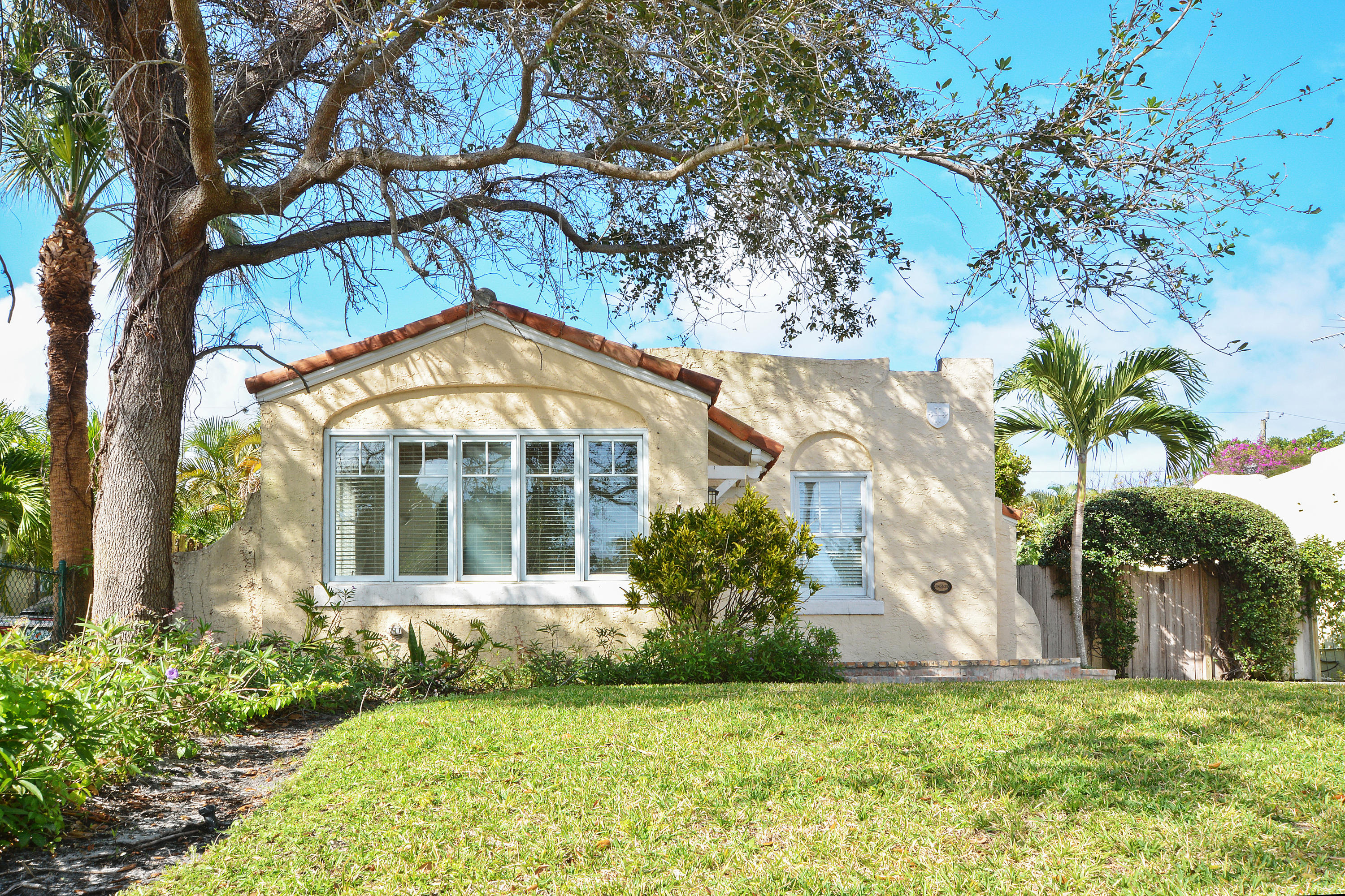 FLAMINGO PARK 16 properties for sale, Miami Beach,33139 FL. Boca