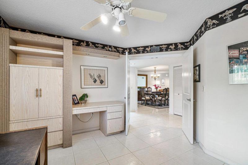 3/2 in Regal Shores at Coral Lakes for sale 199,000