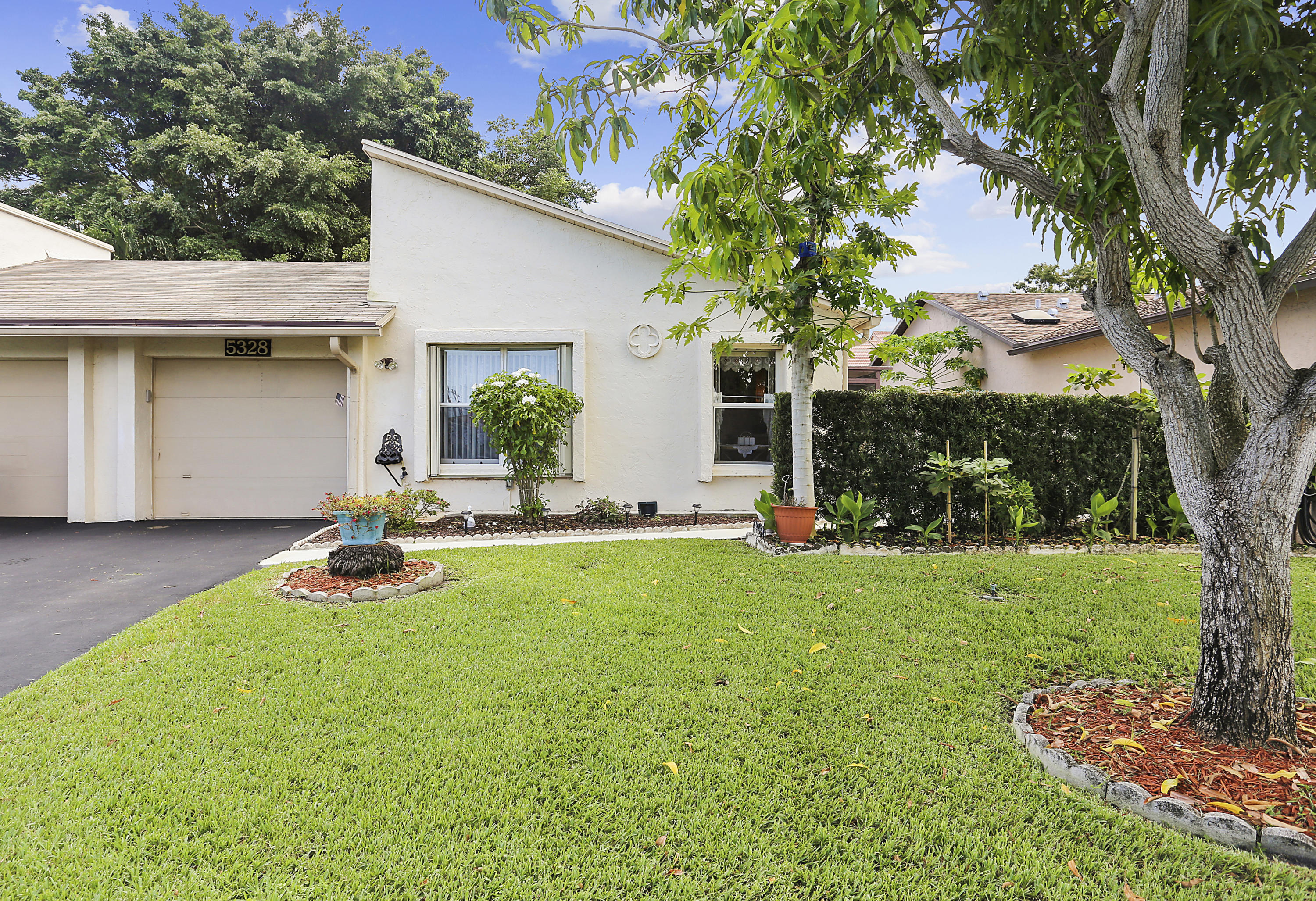 MIRROR LAKES 2 properties for sale, Boynton Beach,33472 FL. Boca