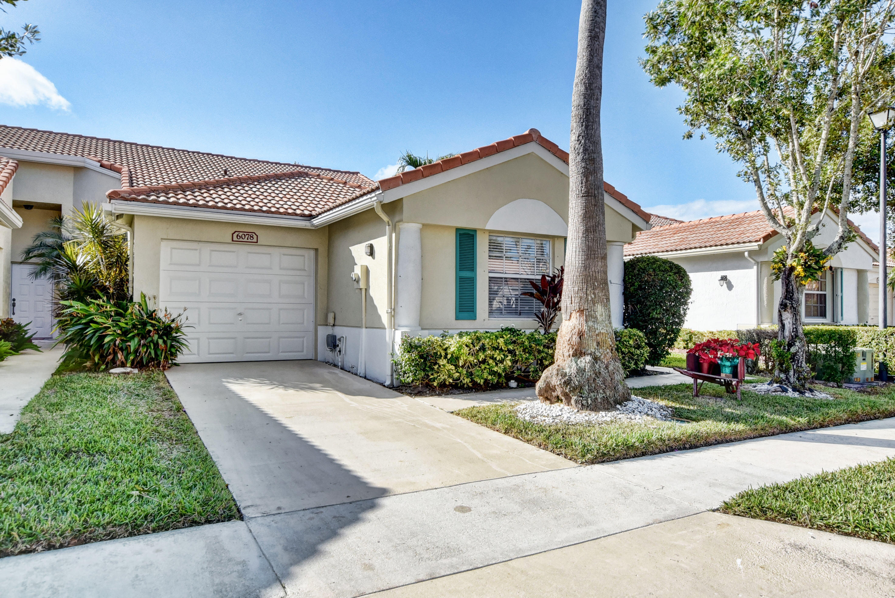 FLORAL LAKES 13 properties for sale, Delray Beach,33484 FL. Boca