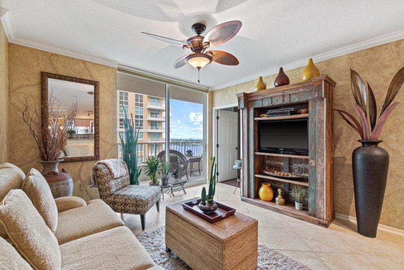 marina village 11 properties for sale, Boynton Beach,33435 FL. Boca Agency Real Estate.