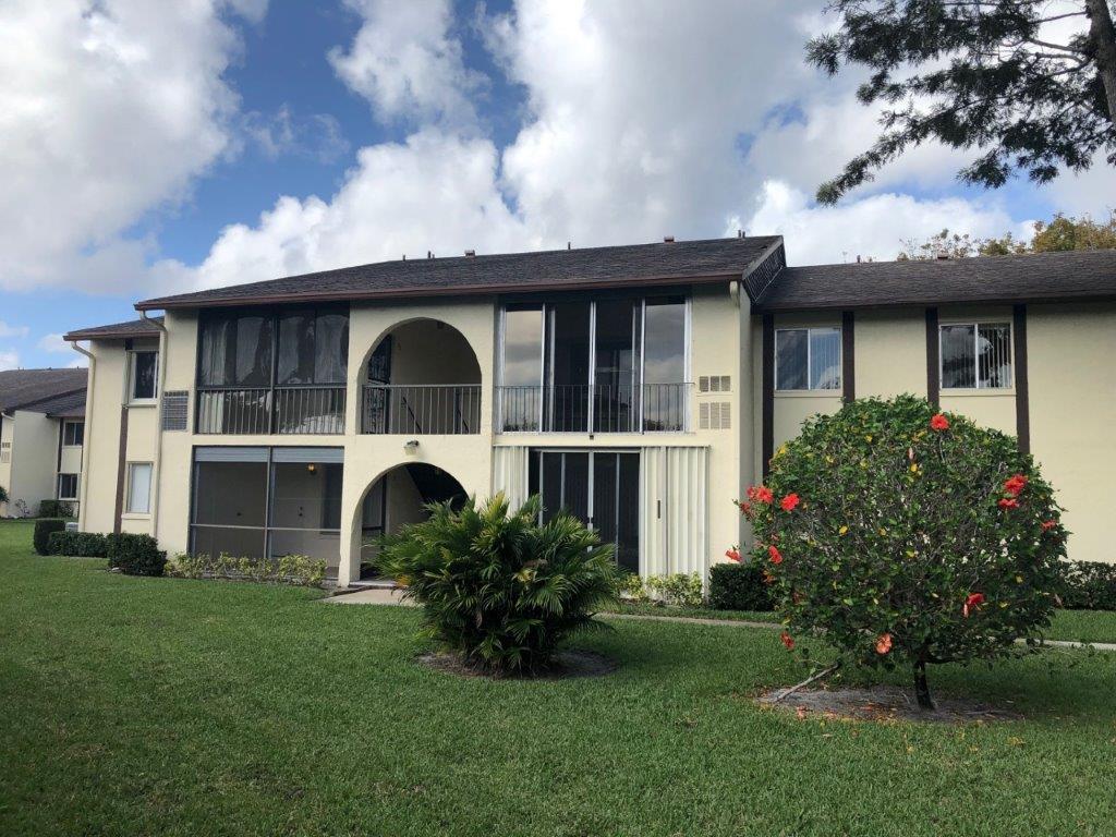 Pine Ridge iv 5 properties for sale, Green Acres,33463 FL. Boca