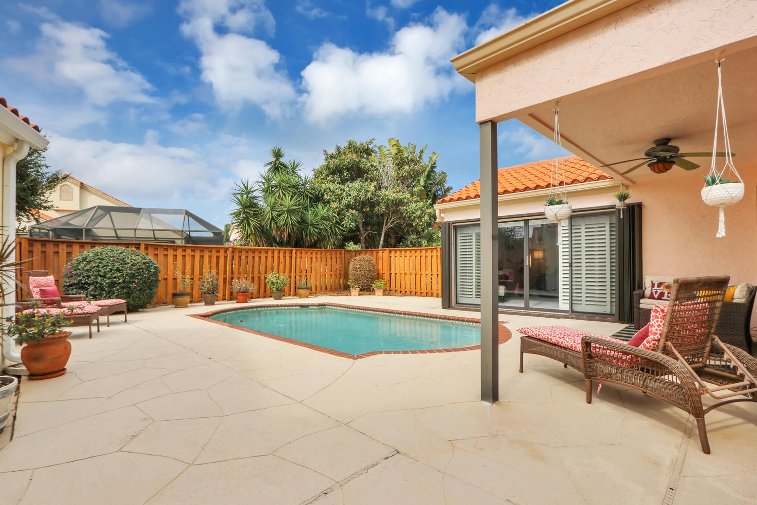 crystal pointe 5 properties for sale, Palm Beach Gardens,33410 FL