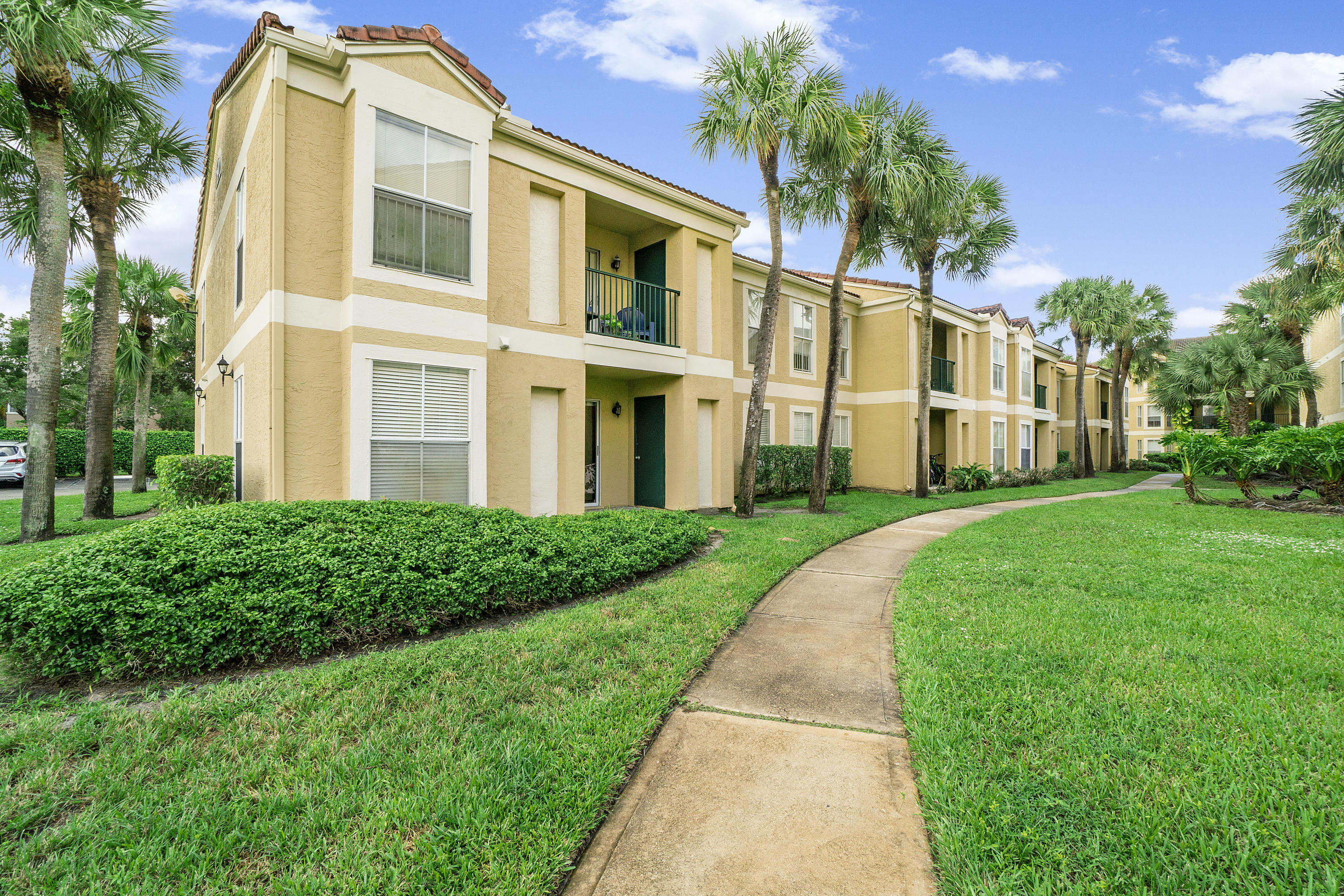 SAVANNAH AT RIVERSIDE 8 properties for sale, Coral Springs,33071 FL