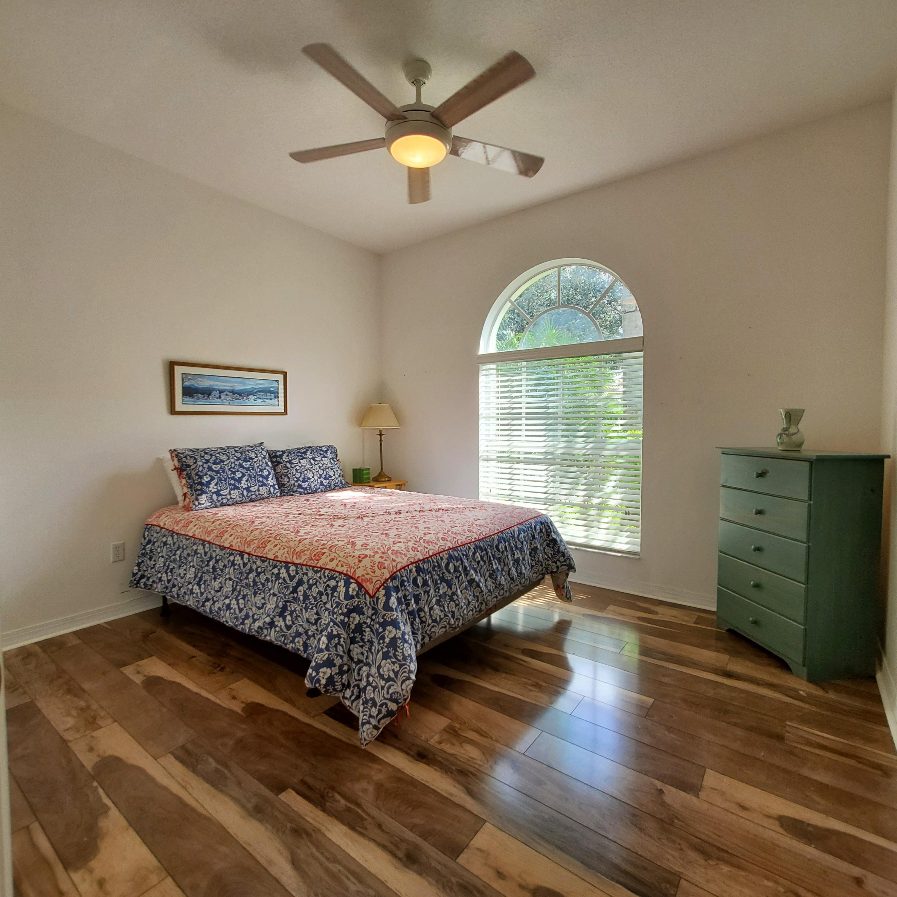 3/2 in Avalon Estates for sale 325,000