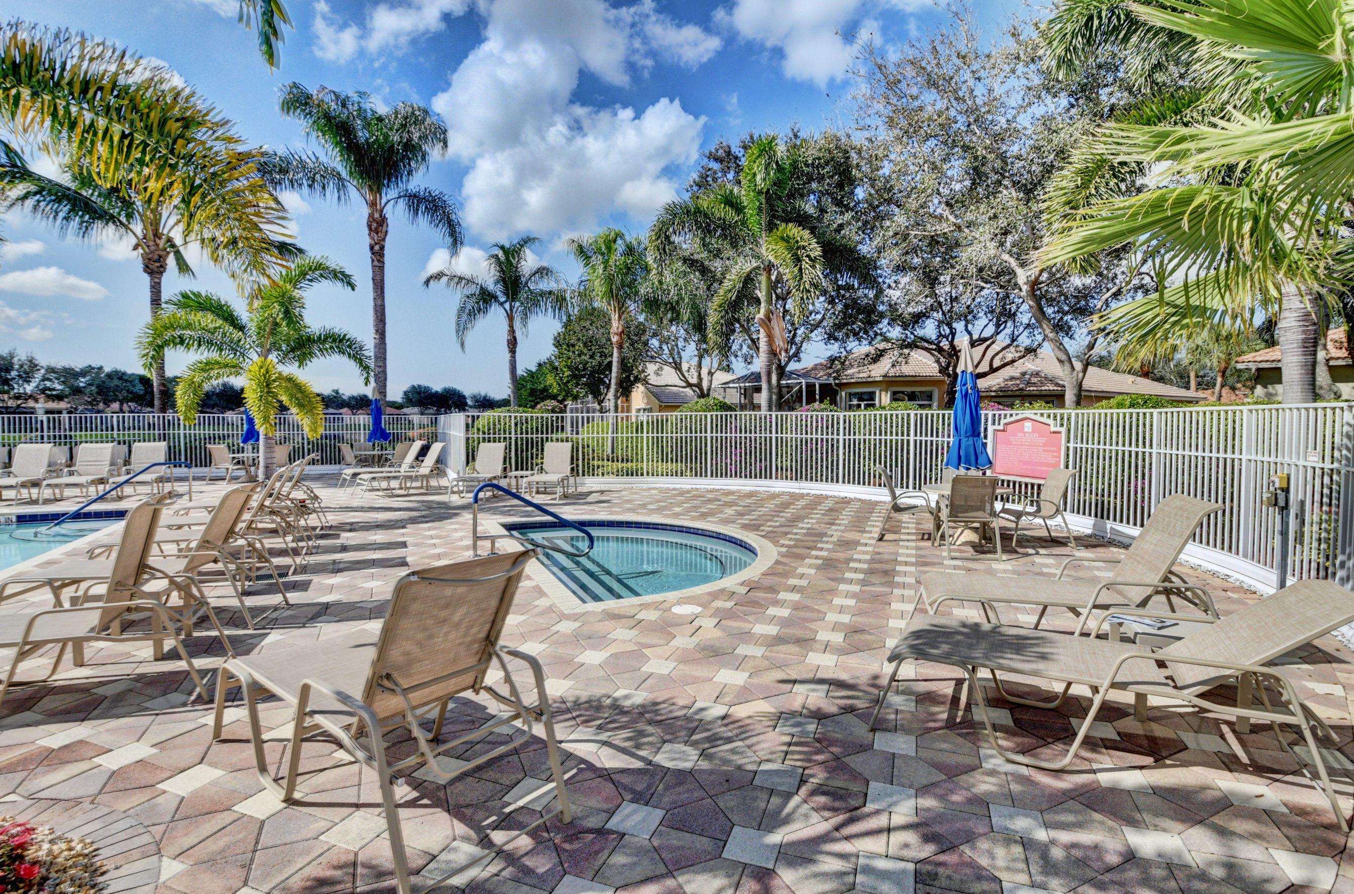 3/2 in Avalon Estates for sale 325,000