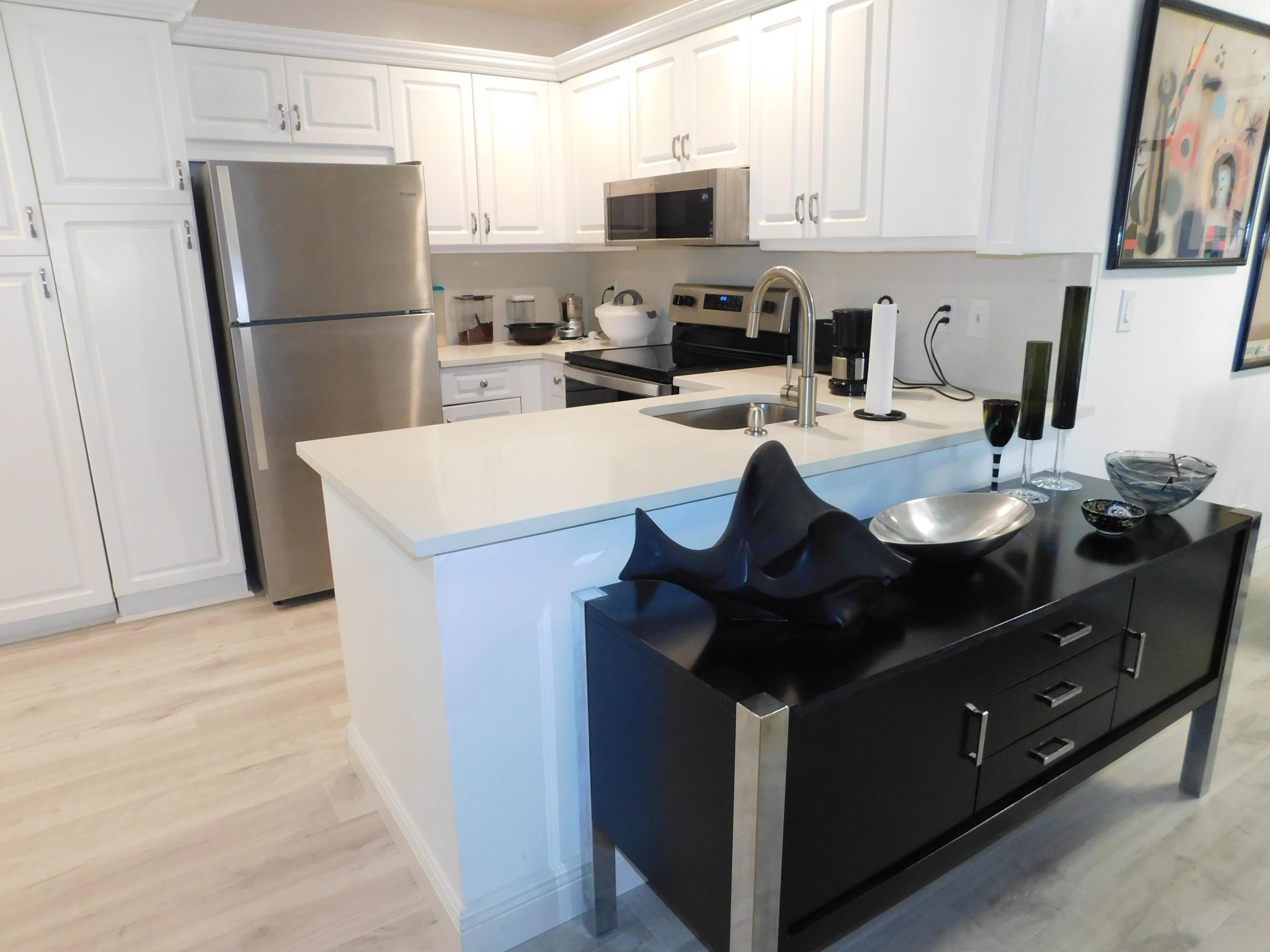 PLATINA 10 properties for sale, Boynton Beach,33437 FL. Boca Agency