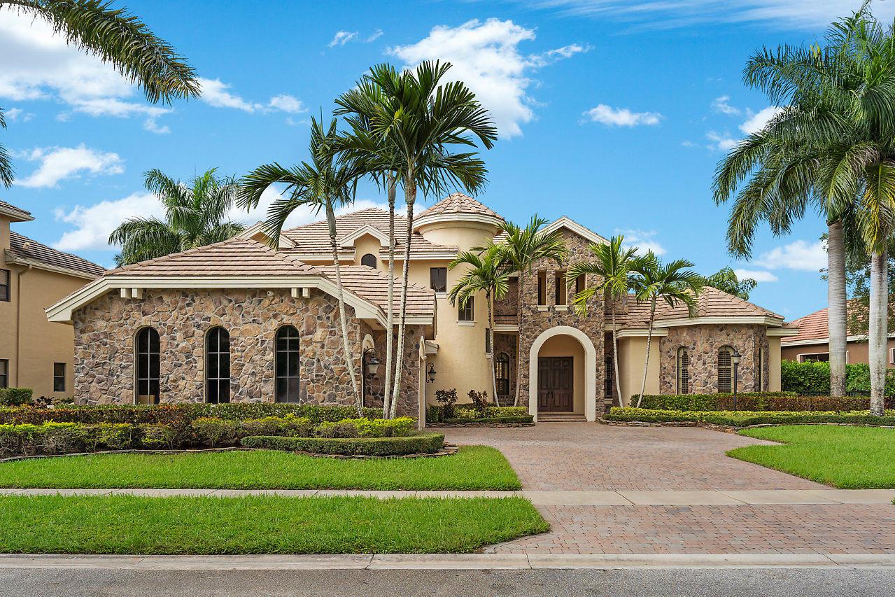 VERSAILLES 17 properties for sale, Wellington,33449 FL. Boca Agency