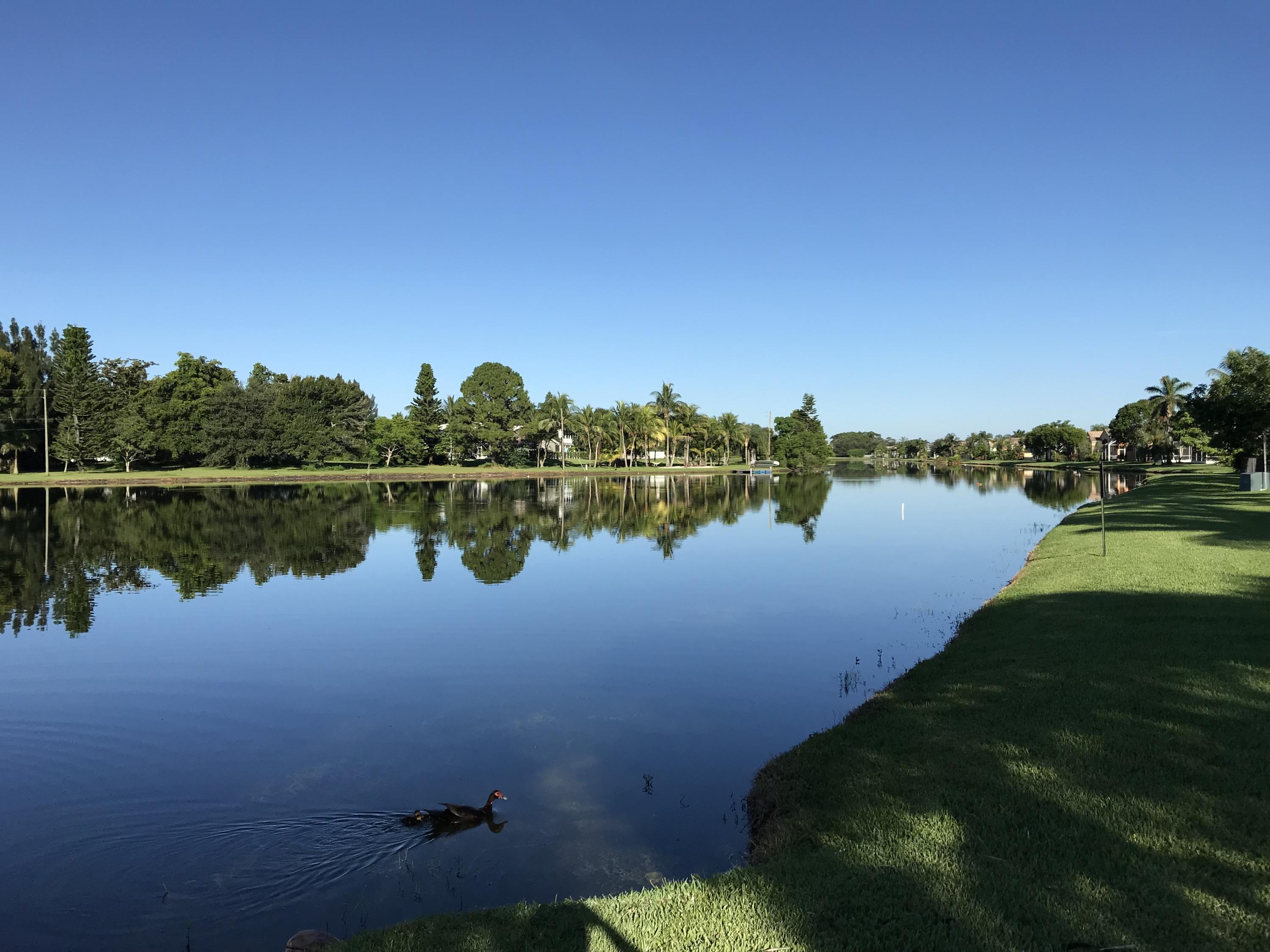 3/2 in Verona Lakes for sale 355,000