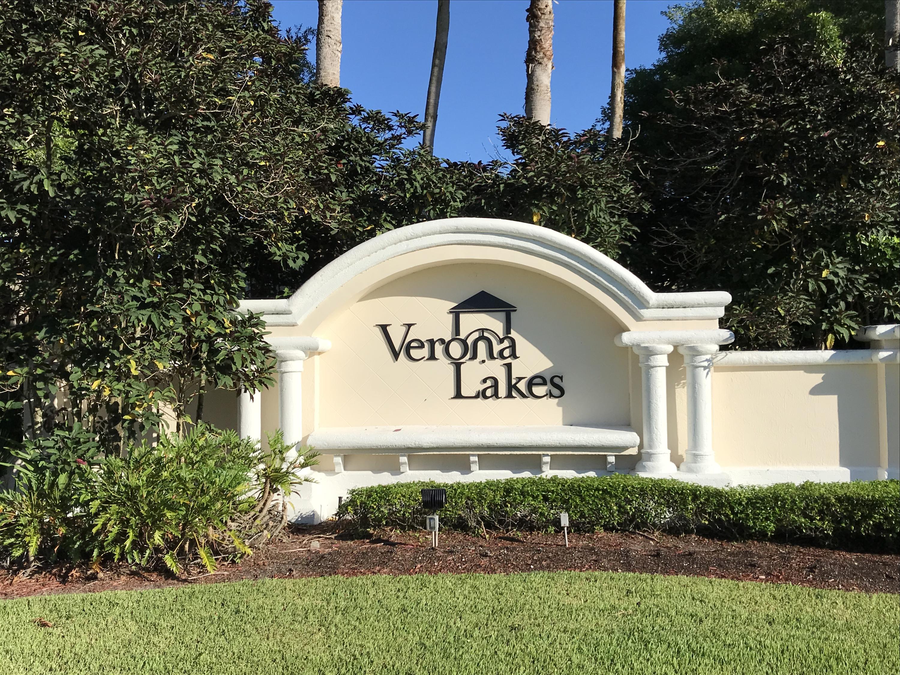 3/2 in Verona Lakes for sale 355,000