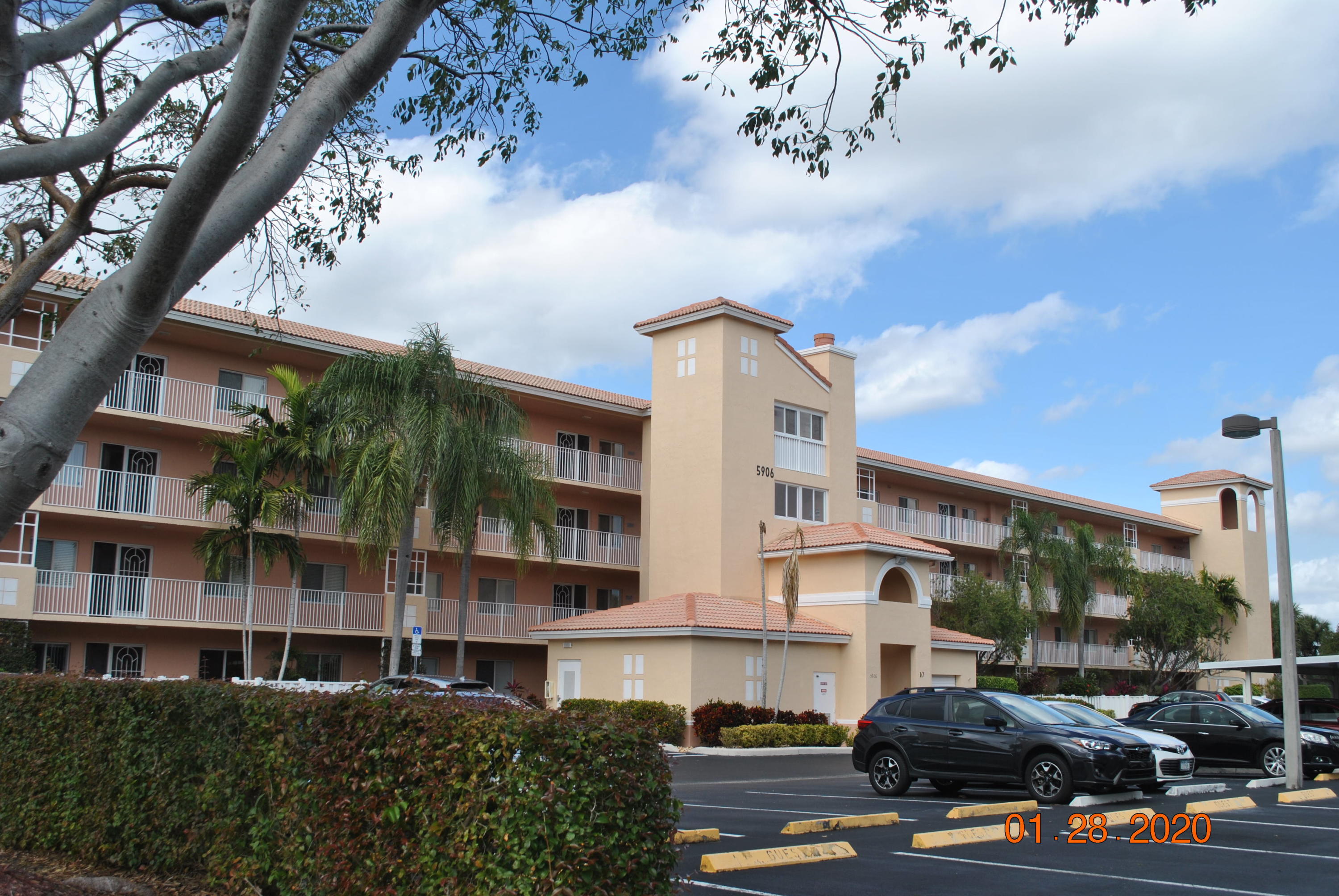 3/2 in Regal Shores at Coral Lakes for sale 168,300