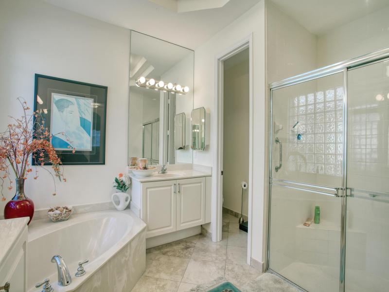 3/2.1 in Avalon Estates for sale 379,900