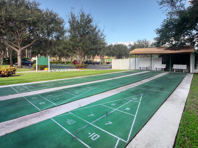 3/2.1 in Avalon Estates for sale 379,900