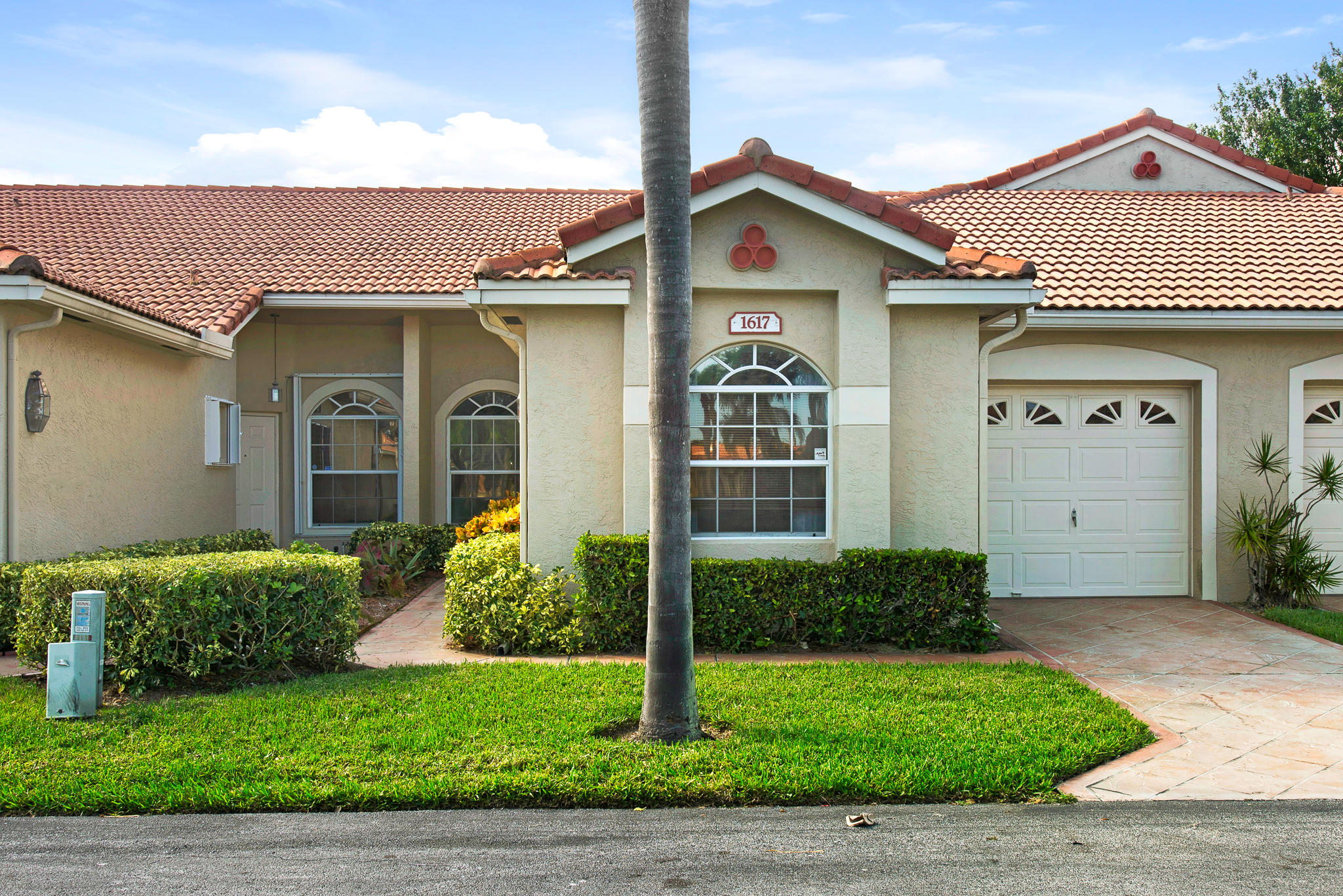 Homes For Sale In Boynton Beach With A Pool at Scott Long blog