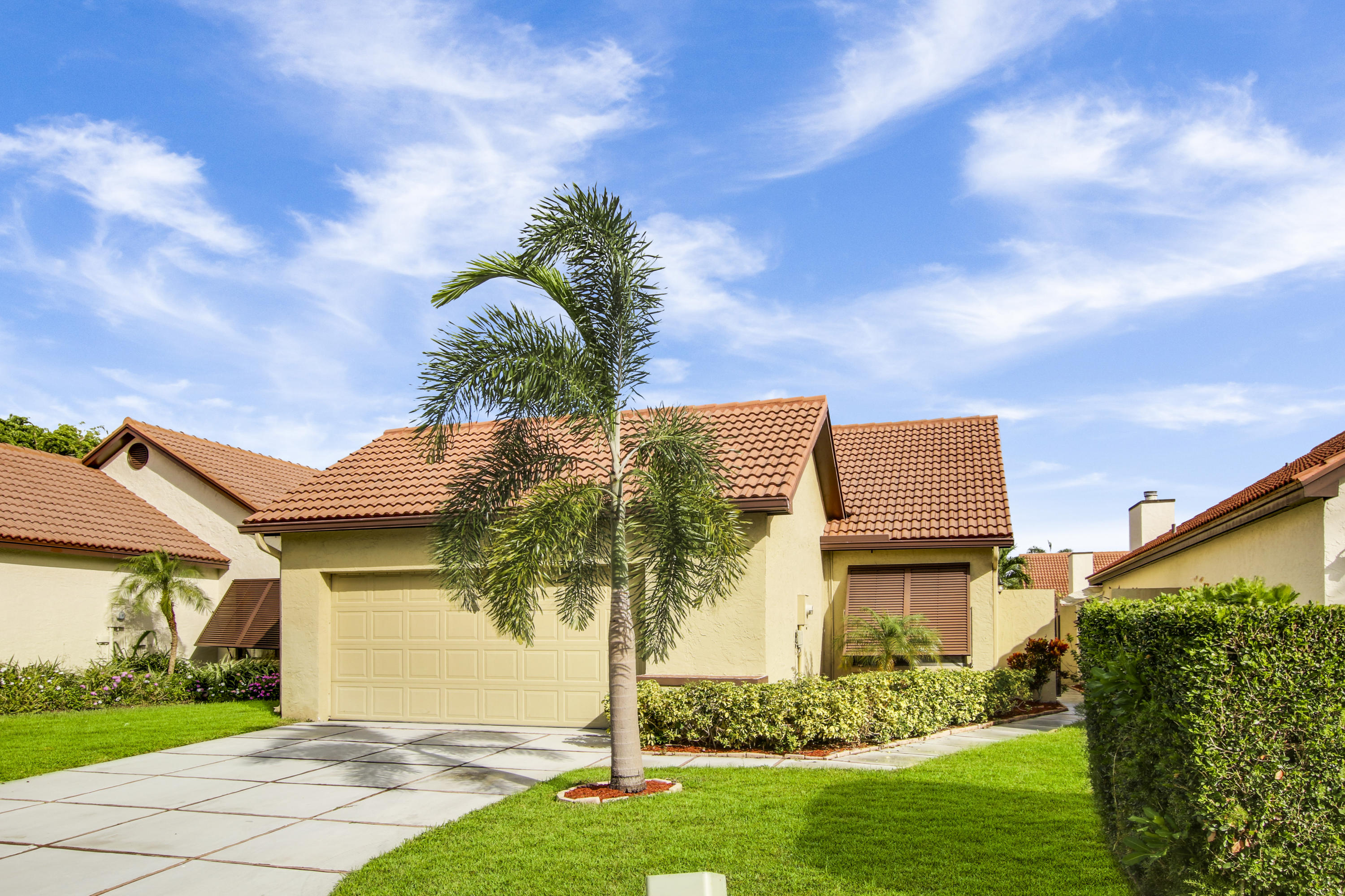 PGA RESORT COMMUNITY 17 properties for sale, Palm Beach Gardens,33418