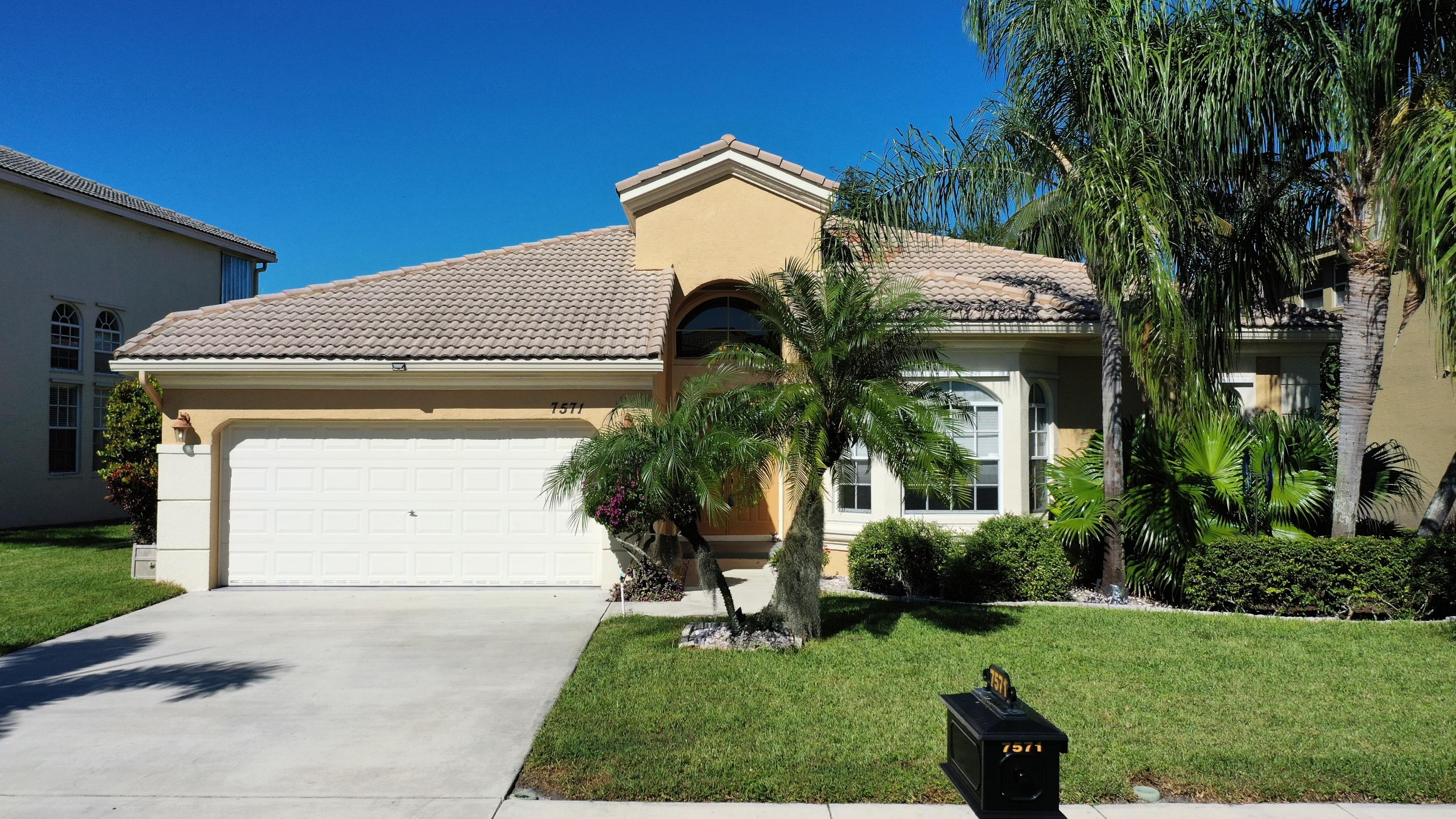 SMITH DAIRY 5 properties for sale, Lake Worth,33467 FL. Boca Agency