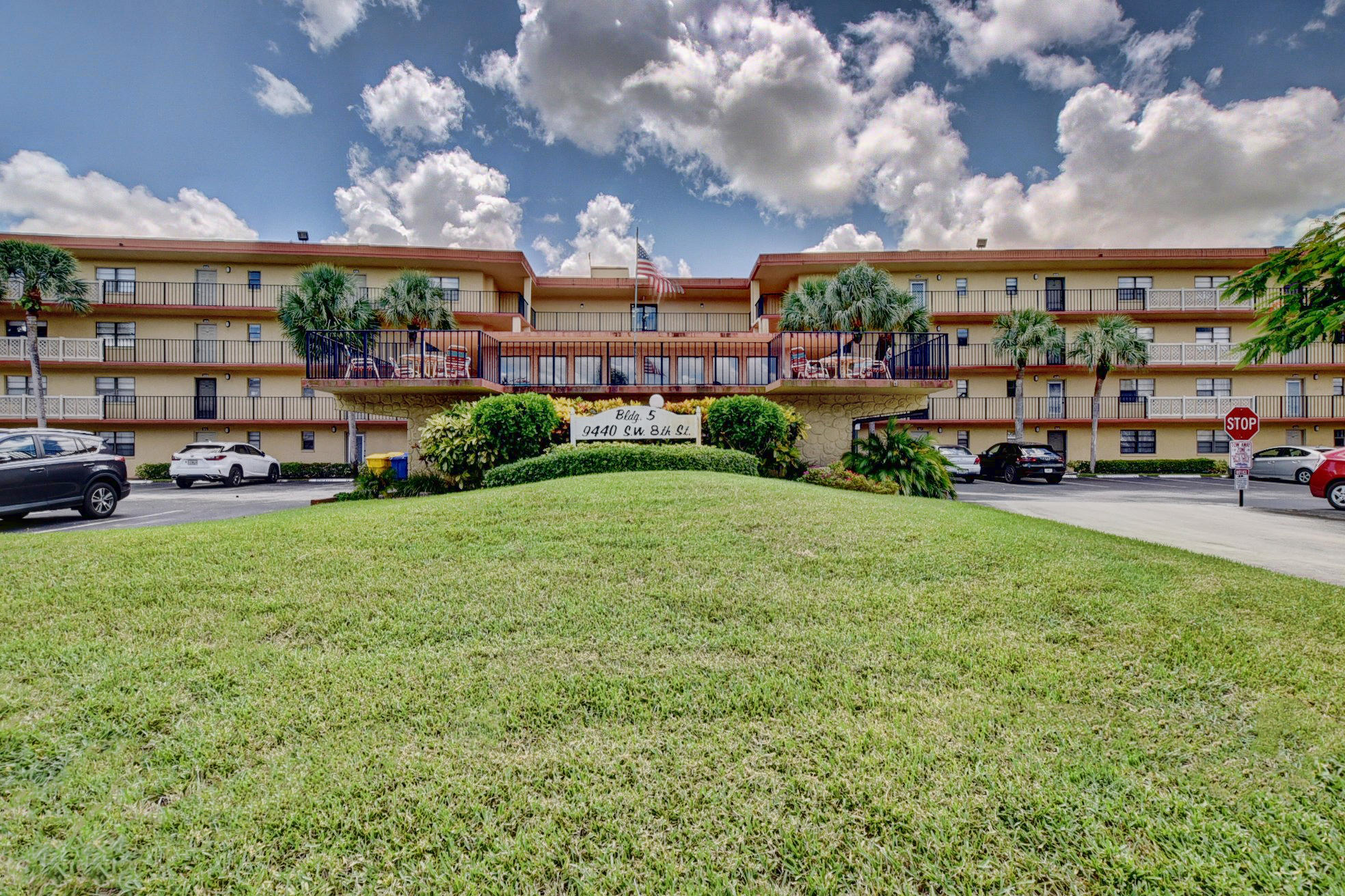 ISLE OF SANDALFOOT CONDO 10 properties for sale, Boca Raton,33428 FL